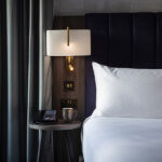 Minimalist bronze reading light RBR16 - Image 2