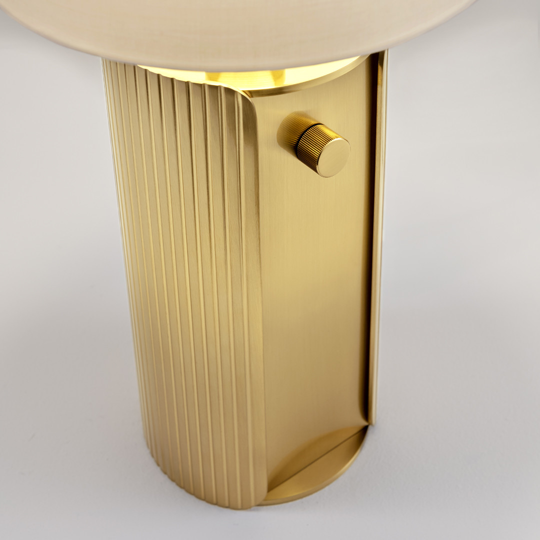 ct-12-tl-brb-secondary Modern brass table lamp with reeded detail TBR01 - Image 2