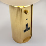 Modern brass table lamp with reeded detail TBR03 - Image 2