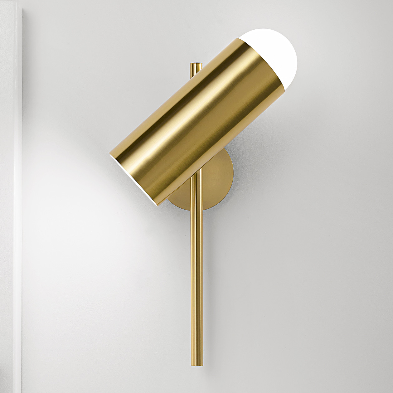 hy-77-w1-brb-2 Decorative bronze wall lamp with opal glass WBG09 - Image 4