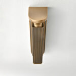 Minimalist brass reading light with reeded detail RBR01 - Image 2