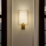 Modern bronze wall lamp with ribbed detail WBR08 - Image 2