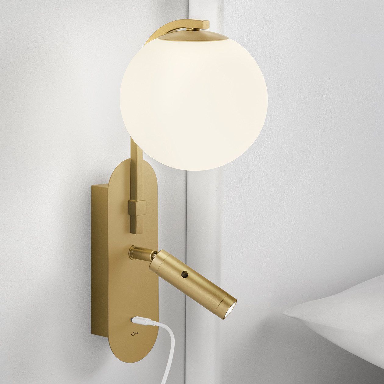pa-12-w1-led-usbc-chg-1 Modern champagne gold wall lamp with reading light WBR09 - Image 3