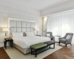 Modern table lamp with reeded detail TNR02 - Image 5