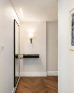 Modern wall lamp with reeded detail WNR05 - Image 4