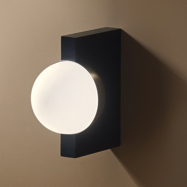rd-5-w1-eb-gb-1 Modern bronze wall sconce with opal glass WBG12 - Image 3