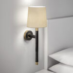 Timeless bronze wall lamp with ribbed detail WBR10 - Image 3