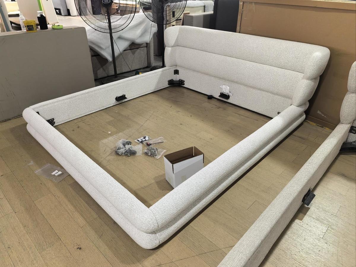 GC2506-photo-1 GC2506 - Pillow-Top Low Platform Bed - Image 1